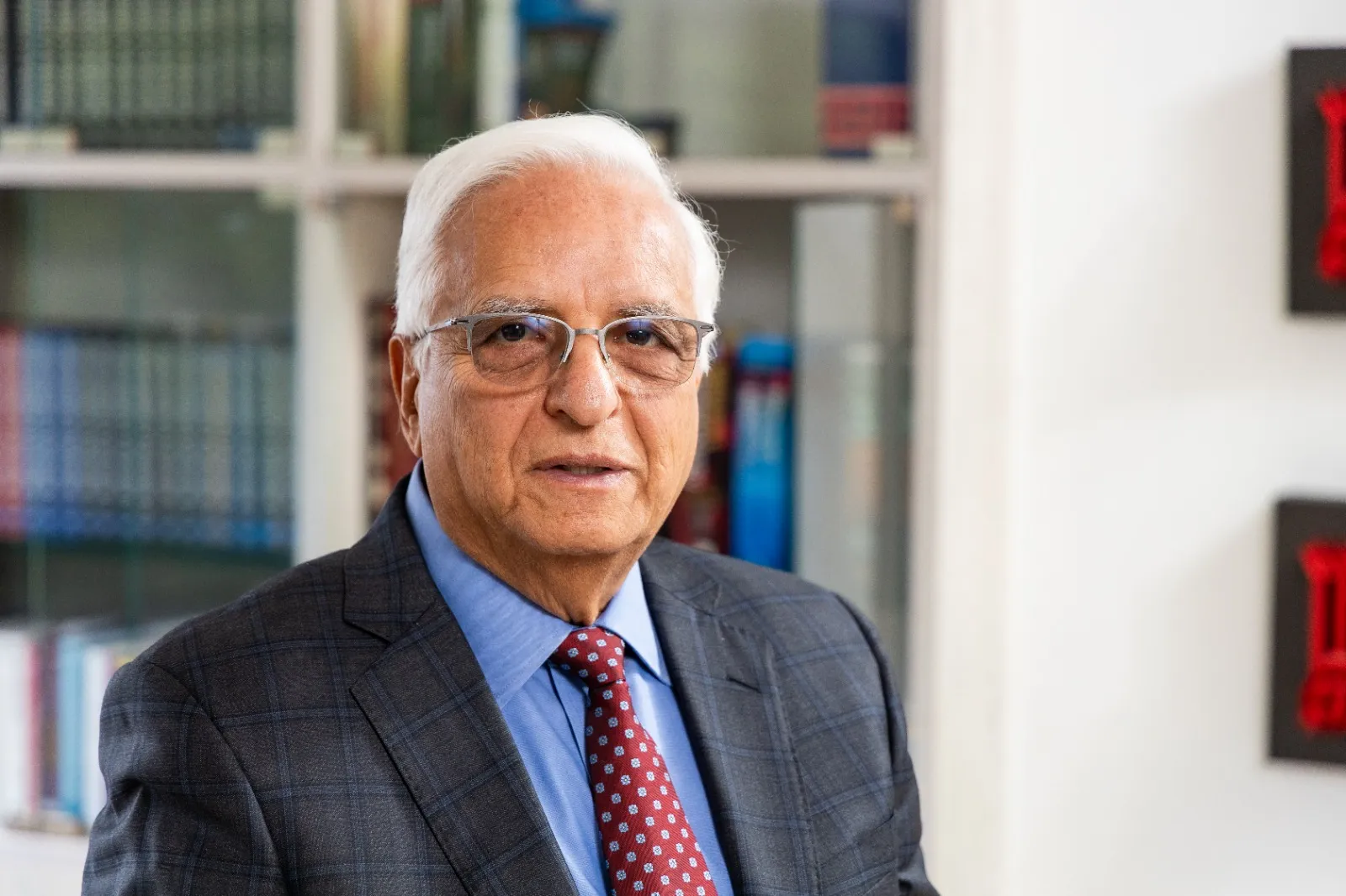 Dr. Germán Campuzano Maya
